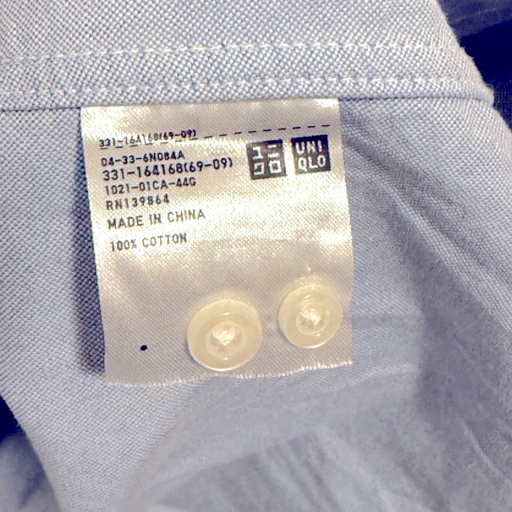 Uniqlo Men’s Slim Fit Button Down Collar Shirt - Picture 4 of 4